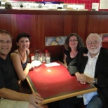 Red Robins Magician with customers