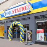 Shop opening van Toolstation in Amsterdam centrum