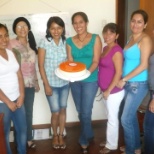 Hicieron un alto las chicas x mi happy que dio dia laboral. Aqui con el personal de Grade y Cofide