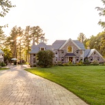 Gorgeous front yard