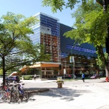 The Apotex Centre (Bannatyne campus) houses UM’s College of Pharmacy and Department of Immunology.