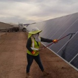 Cuando estabamos en lo último andabamos limpiando los paneles solares