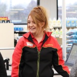 Farmfoods employee