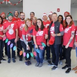 NB volunteers ring in the holidays!