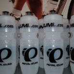 A small addition to a purchase: Pearl water bottles.
