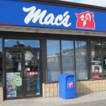 mac's store