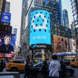 #Qkids New York Times Square