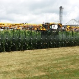 Applicators spraying in the Hagie